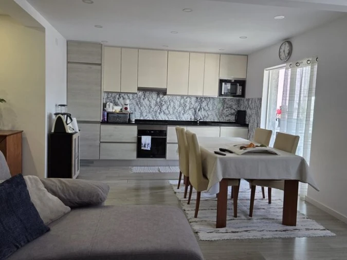 Apartamento T2 para Venda em Portimão Foto 7