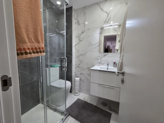 Apartamento T2 para Venda em Portimão Foto 13