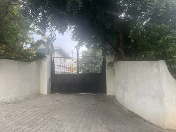 Terreno para Venda em Quarteira