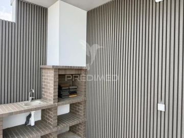 Moradia T4 para Venda em Azeitão (São Lourenço e São Simão)