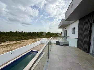 Moradia T4 para Venda em Azeitão (São Lourenço e São Simão)