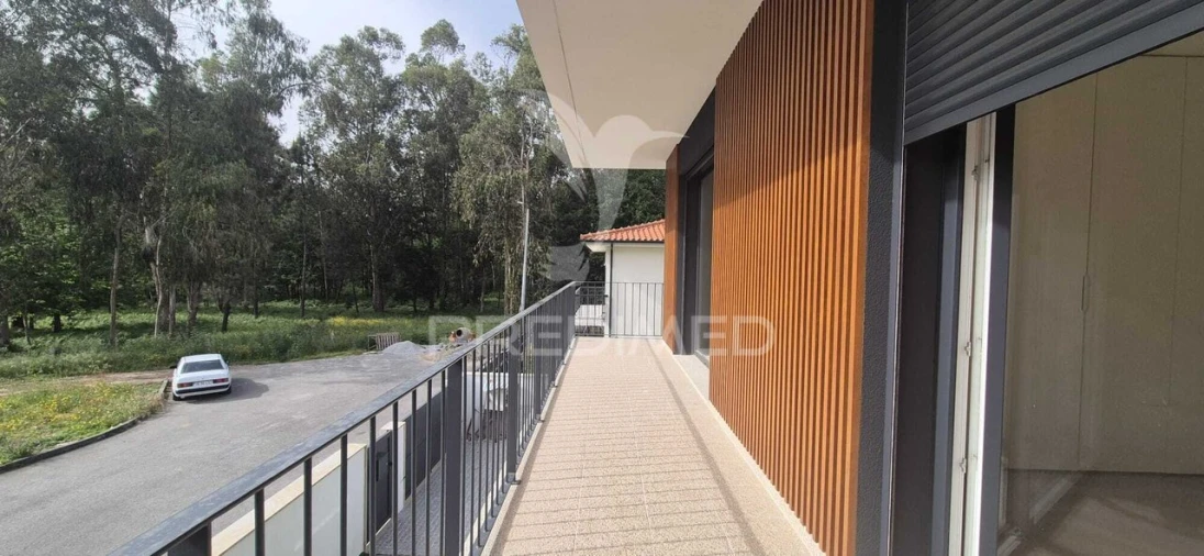 Moradia T4 para Venda em Palmeira Foto 23