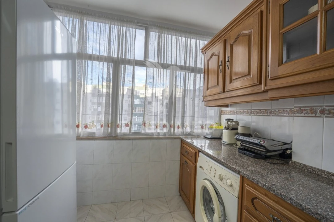 Apartamento T3 para Venda em Pontinha e Famões Foto 6