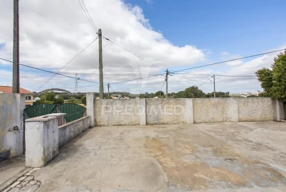 Moradia T2 para Venda em Palhais e Coina
