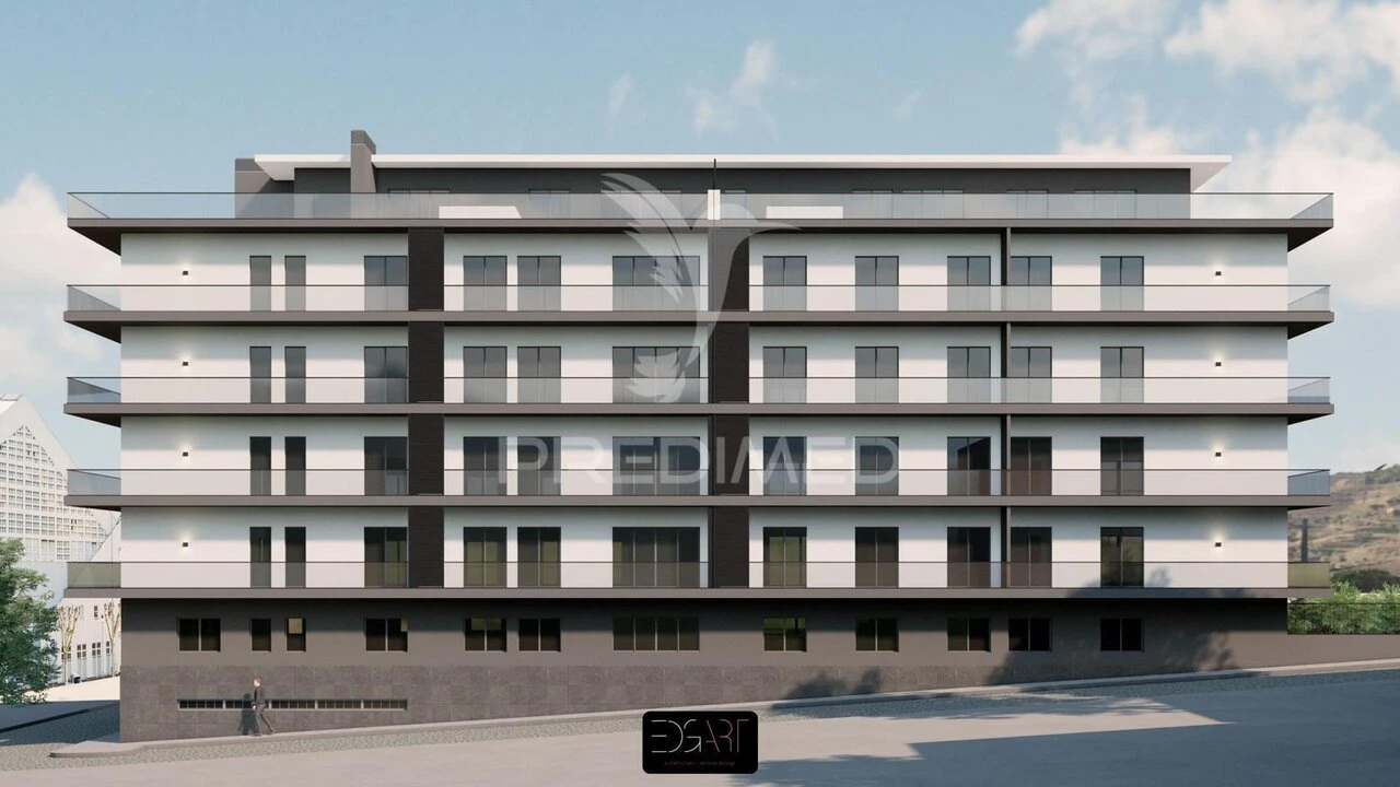 Apartamento T3 para Venda em Peso da Régua e Godim Foto 1