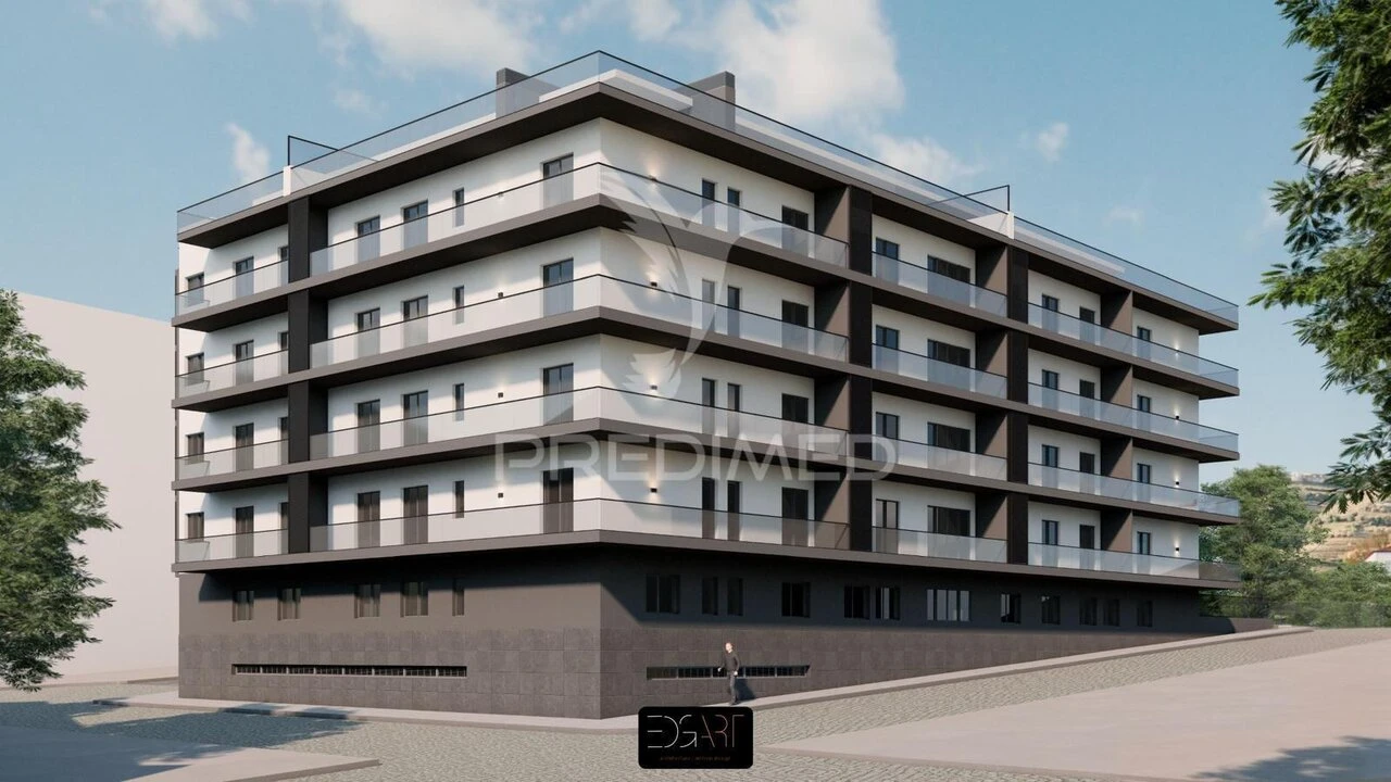 Apartamento T3 para Venda em Peso da Régua e Godim Foto 1