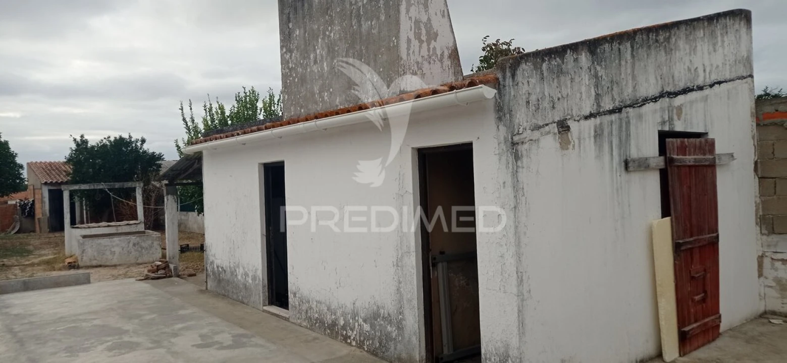 Moradia T1 para Venda em Couço Foto 25