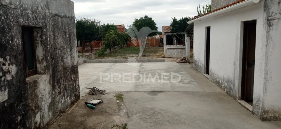 Moradia T1 para Venda em Couço Foto 26