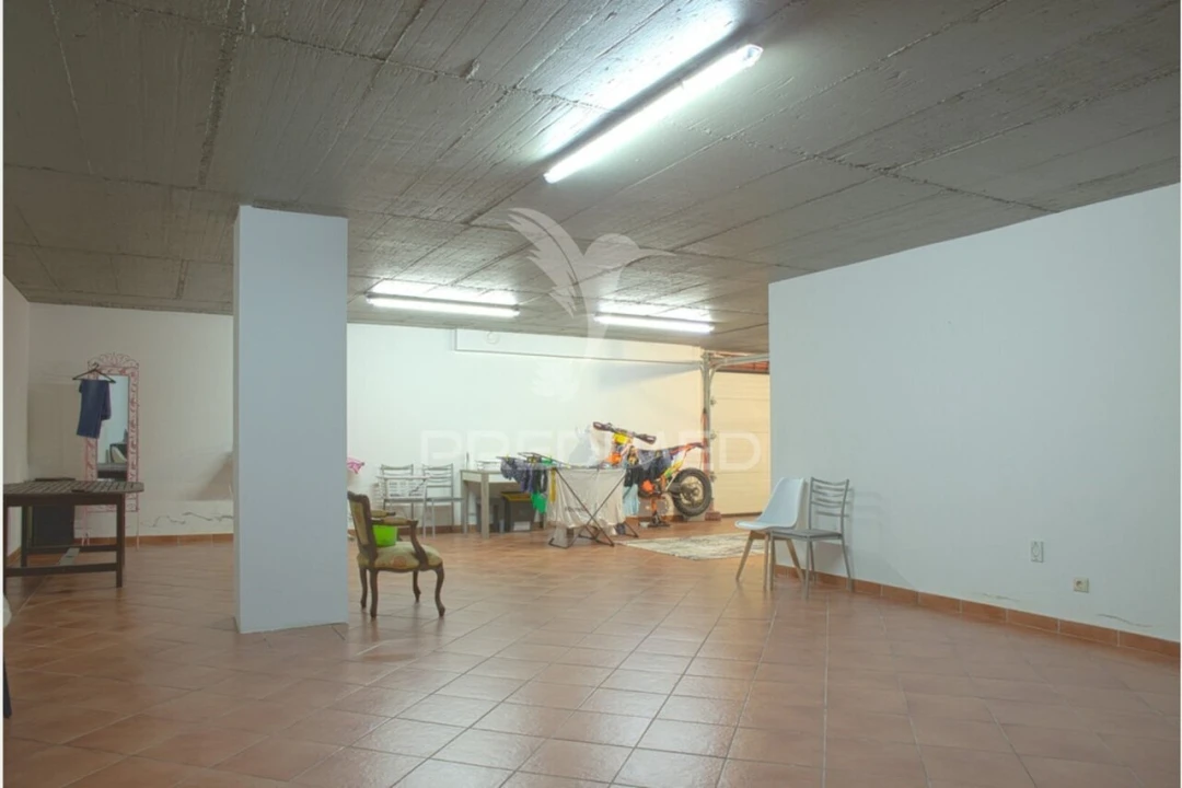 Moradia T4 para Venda em São João Baptista e Santa Maria dos Olivais Foto 27