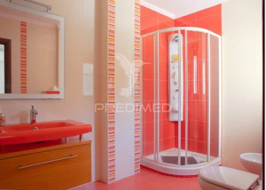 Moradia T4 para Venda em São João Baptista e Santa Maria dos Olivais