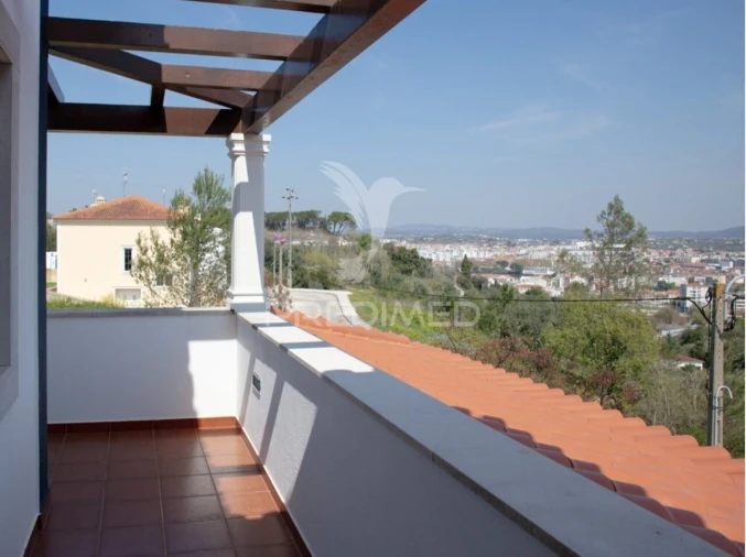 Moradia T4 para Venda em São João Baptista e Santa Maria dos Olivais Foto 32