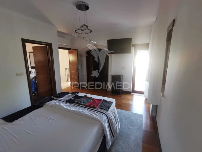 Moradia T4 para Venda em São João Baptista e Santa Maria dos Olivais Foto 10