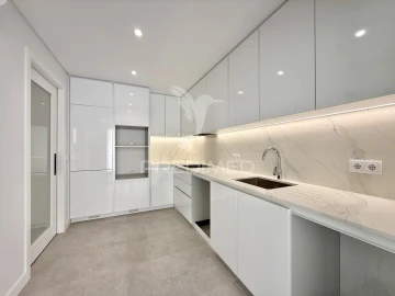 Apartamento T3 para Venda em Leiria, Pousos, Barreira e Cortes