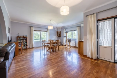 Moradia T3 para Venda em Cela