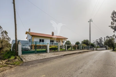 Moradia T3 para Venda em Cela