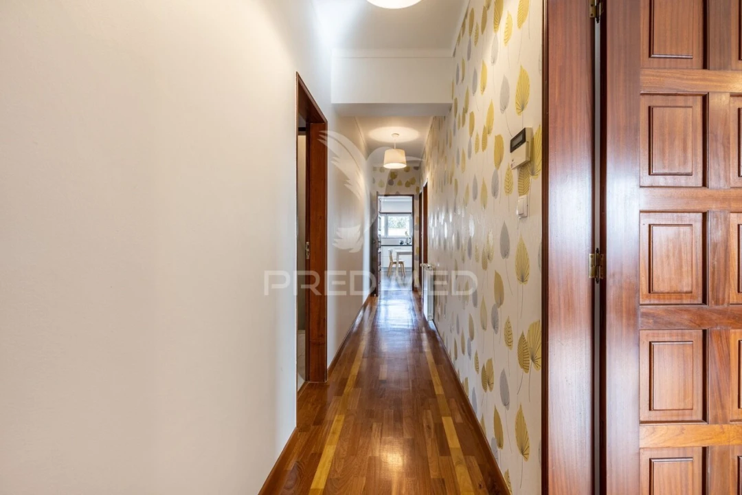 Moradia T3 para Venda em Cela Foto 19