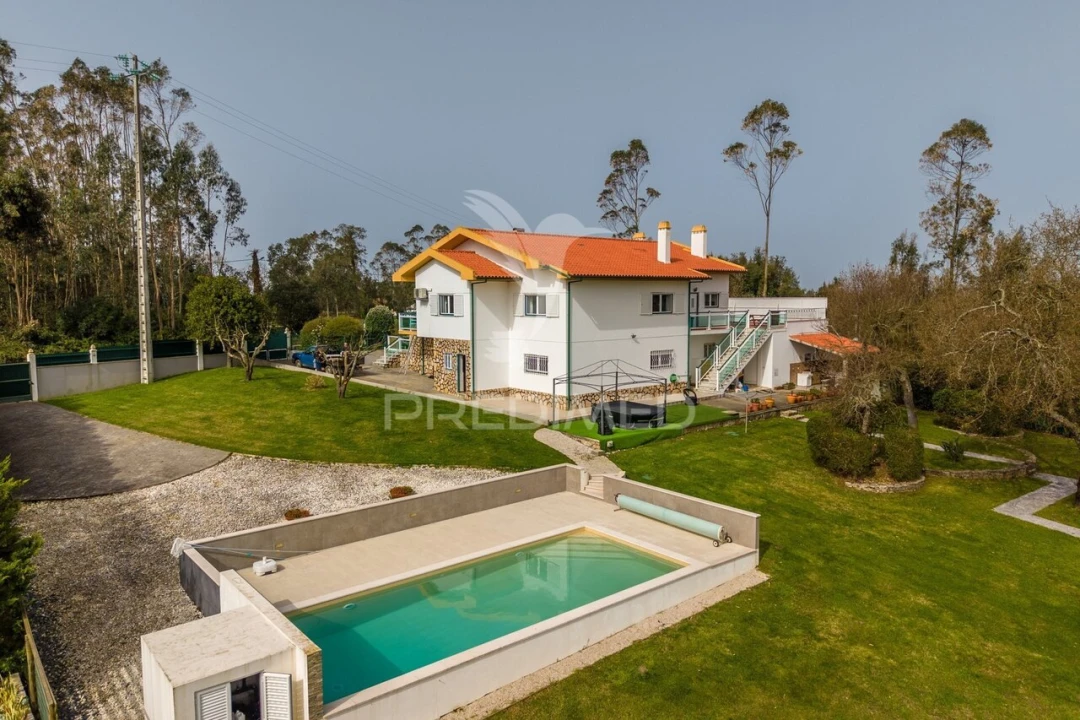 Moradia T3 para Venda em Cela Foto 39