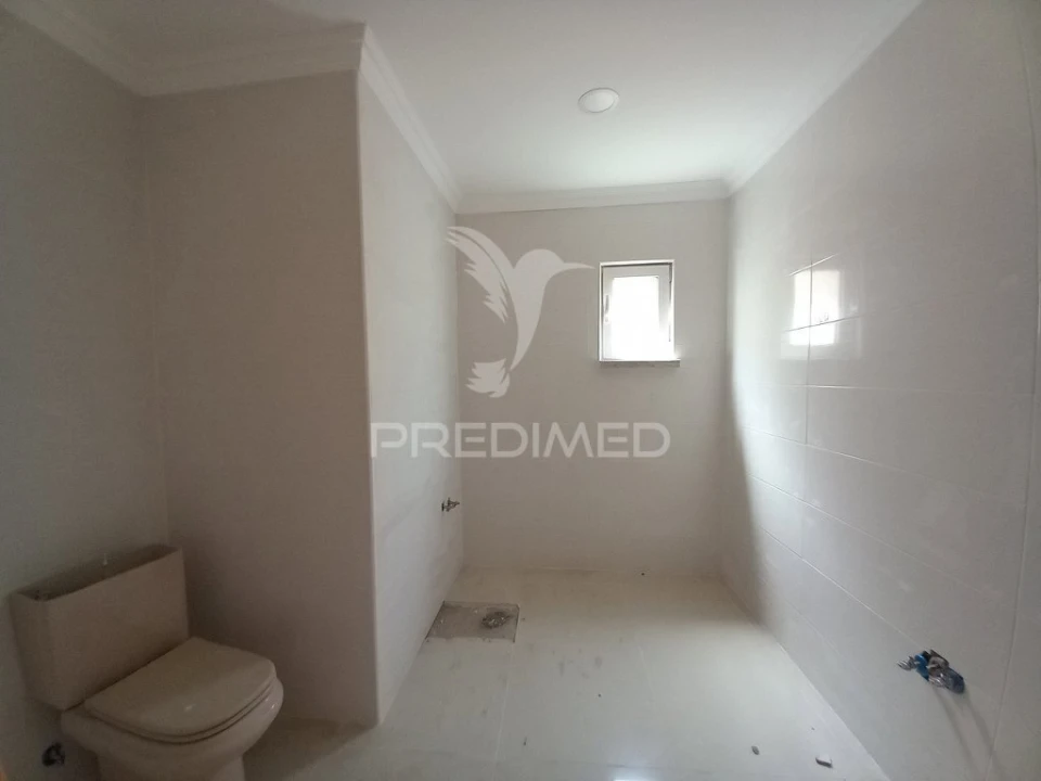 Moradia T4 para Venda em Amora Foto 27