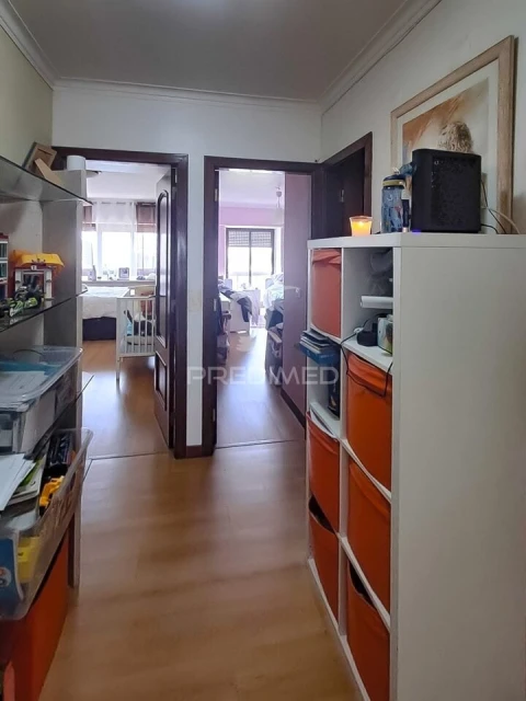 Apartamento T3 para Venda em Algueirão-Mem Martins