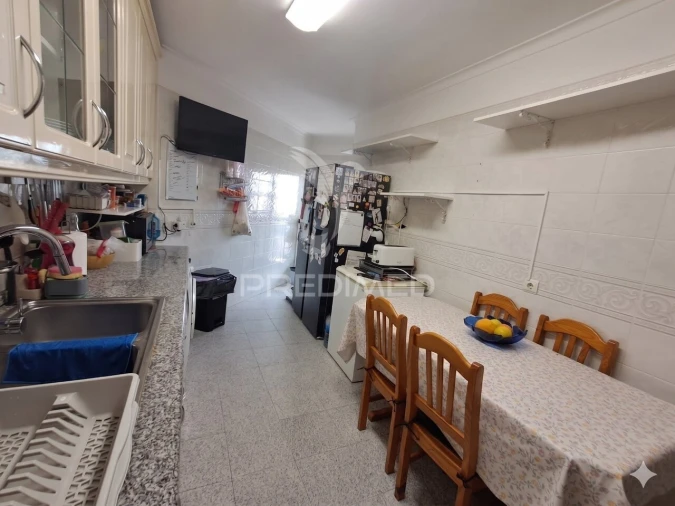 Apartamento T3 para Venda em Algueirão-Mem Martins Foto 2