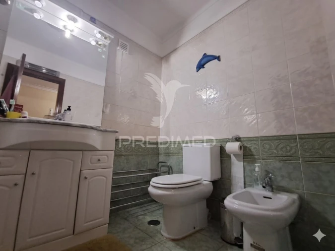 Apartamento T3 para Venda em Algueirão-Mem Martins Foto 17