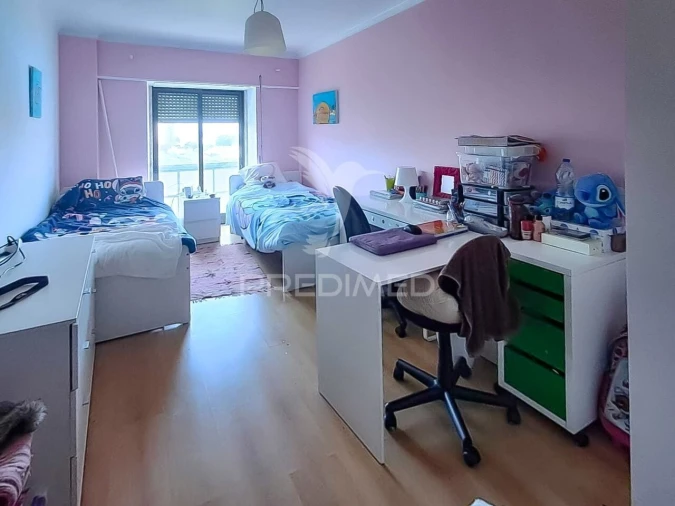 Apartamento T3 para Venda em Algueirão-Mem Martins Foto 3