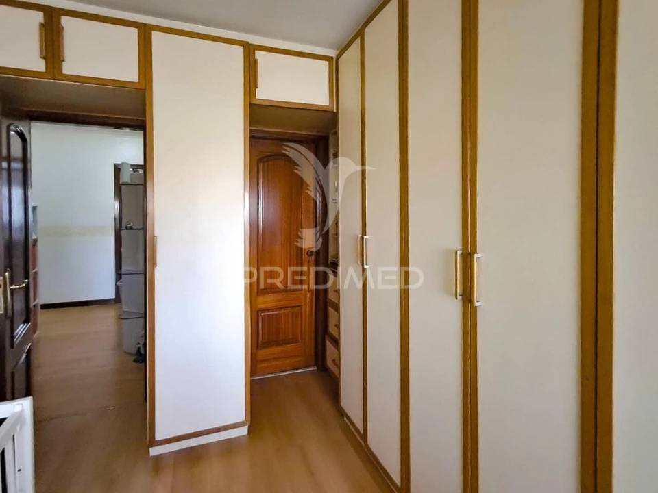 Apartamento T3 para Venda em Algueirão-Mem Martins Foto 24