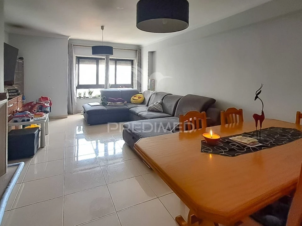 Apartamento T3 para Venda em Algueirão-Mem Martins Foto 11