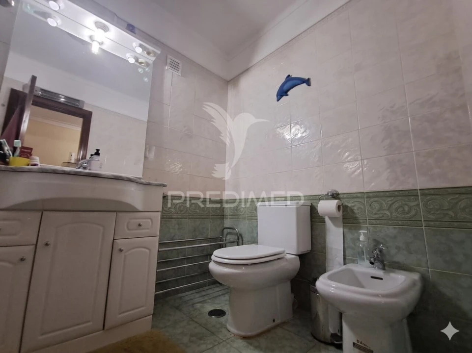 Apartamento T3 para Venda em Algueirão-Mem Martins Foto 17