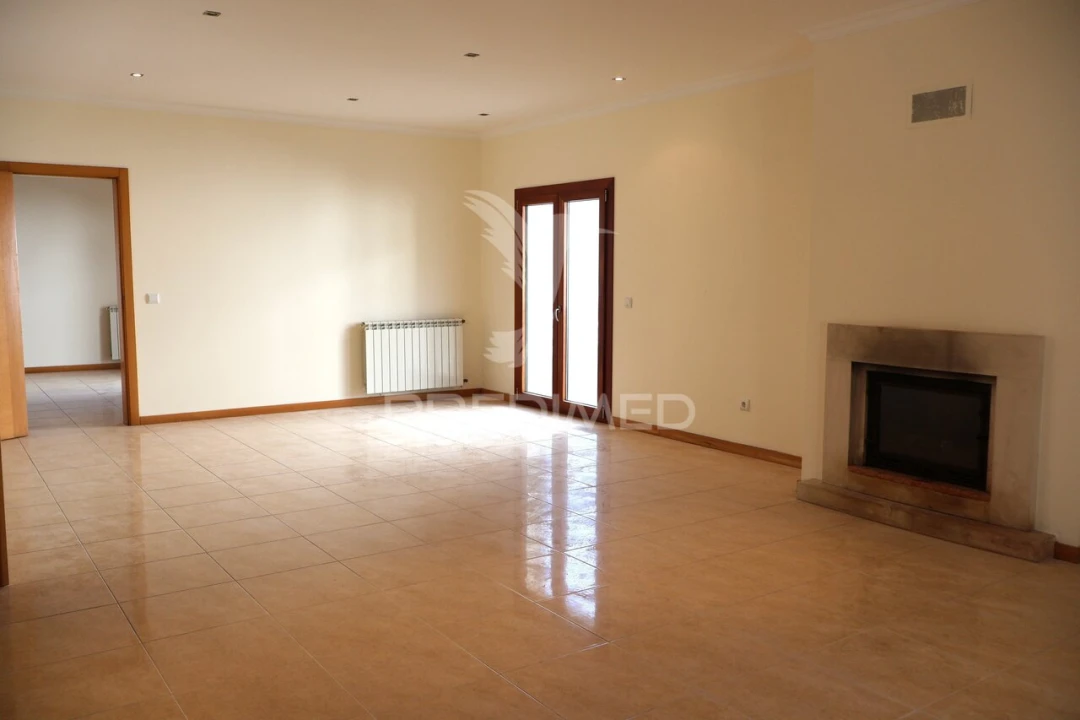 Moradia T4 para Venda em Porto de Mós - São João Baptista e São Pedro Foto 8