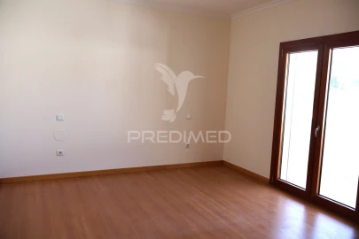 Moradia T4 para Venda em Porto de Mós - São João Baptista e São Pedro