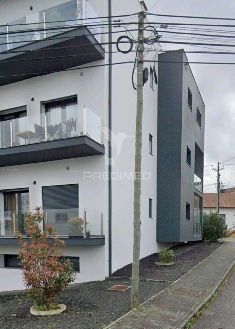 Apartamento T3 para Venda em Parceiros e Azoia