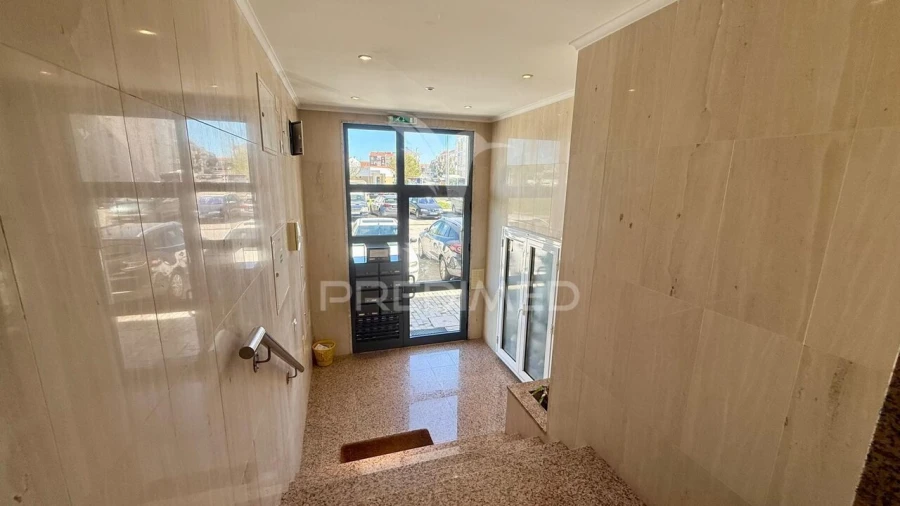 Apartamento T2 para Venda em Barreiro e Lavradio Foto 34