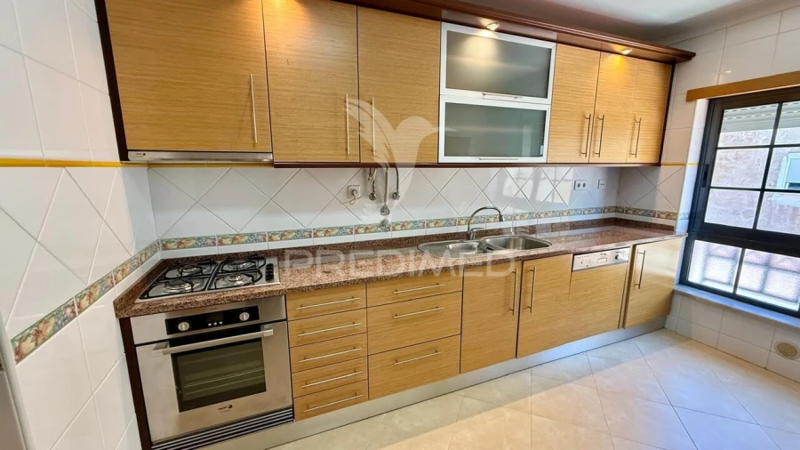 Apartamento T2 para Venda em Barreiro e Lavradio Foto 2