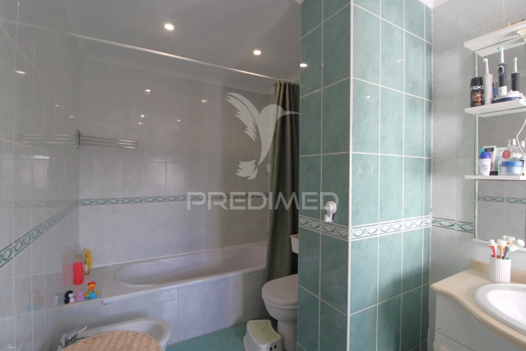 Apartamento T2 para Venda em Sarilhos Grandes Foto 21