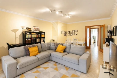 Apartamento T2 para Venda em Sarilhos Grandes