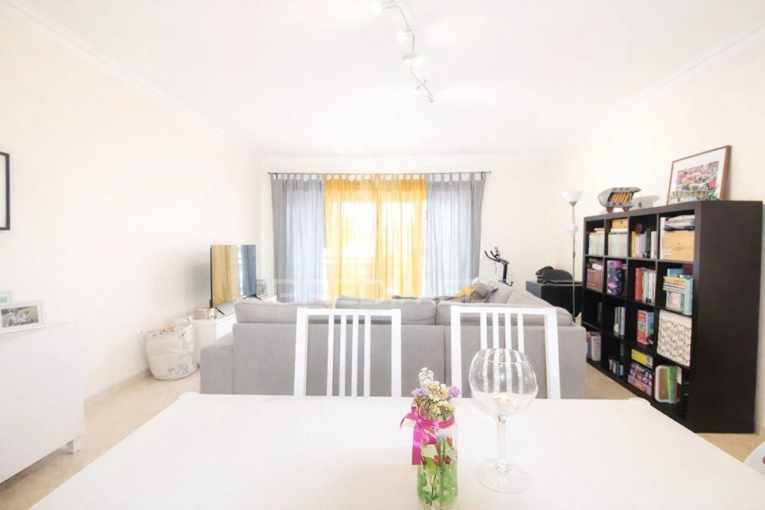 Apartamento T2 para Venda em Sarilhos Grandes Foto 3