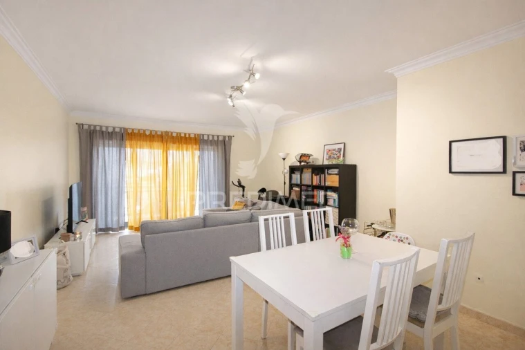 Apartamento T2 para Venda em Sarilhos Grandes Foto 2