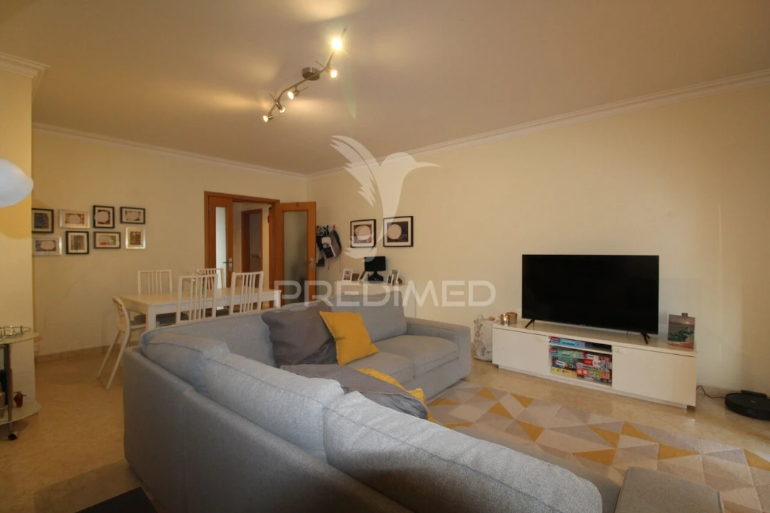 Apartamento T2 para Venda em Sarilhos Grandes Foto 7