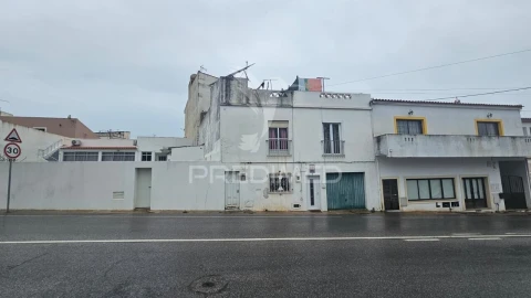 Moradia T4 para Venda em Alvor
