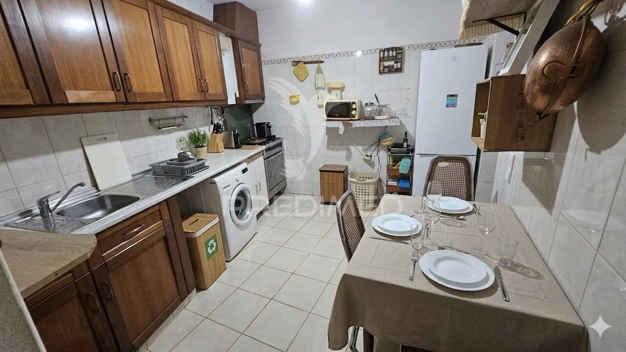 Moradia T4 para Venda em Alvor Foto 11