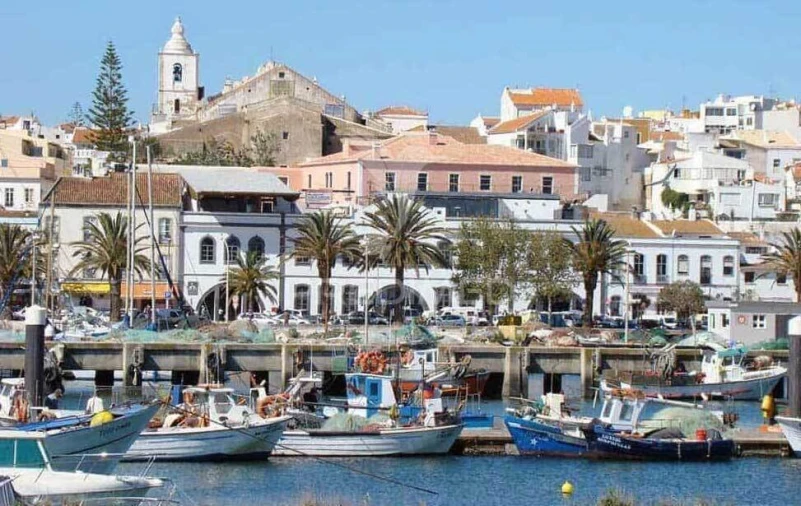 Moradia T4 para Venda em Alvor