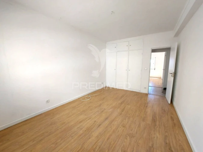 Apartamento T2 para Venda em Quinta do Conde Foto 11