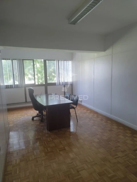 Escritório para Venda em Almada, Cova da Piedade, Pragal e Cacilhas