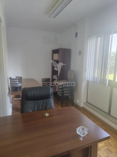 Escritório para Venda em Almada, Cova da Piedade, Pragal e Cacilhas