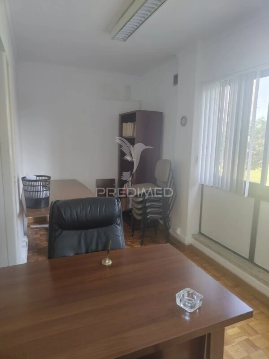 Escritório para Venda em Almada, Cova da Piedade, Pragal e Cacilhas Foto 11