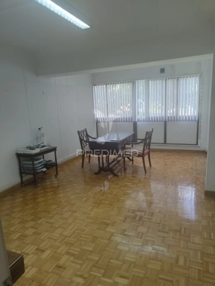 Escritório para Venda em Almada, Cova da Piedade, Pragal e Cacilhas Foto 6