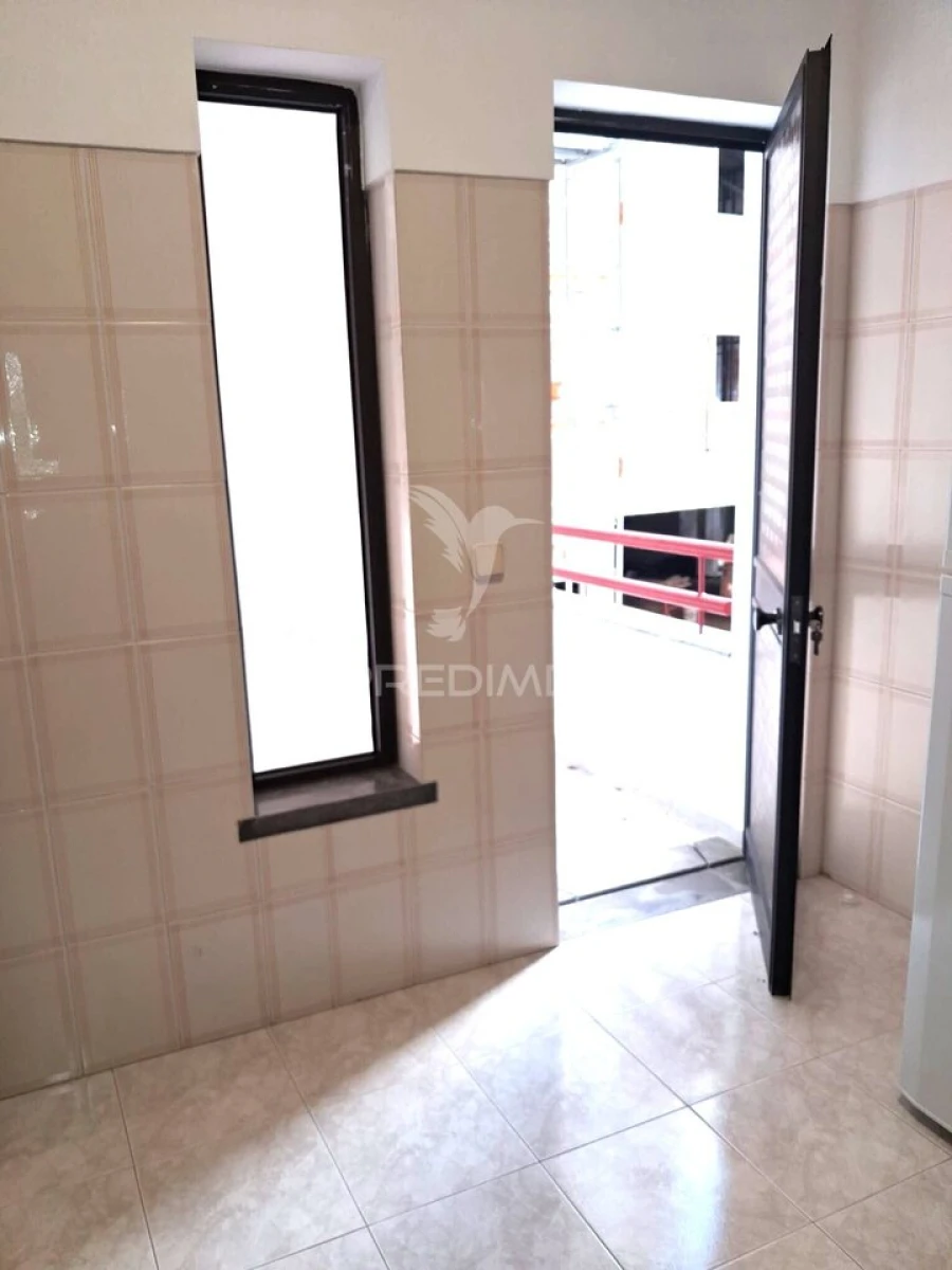 Apartamento T2 para Venda em Fatima Foto 3