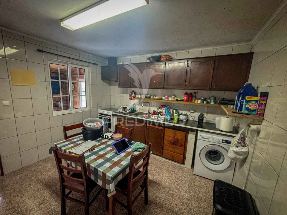 Moradia T2 para Venda em Lajes do Pico Foto 25