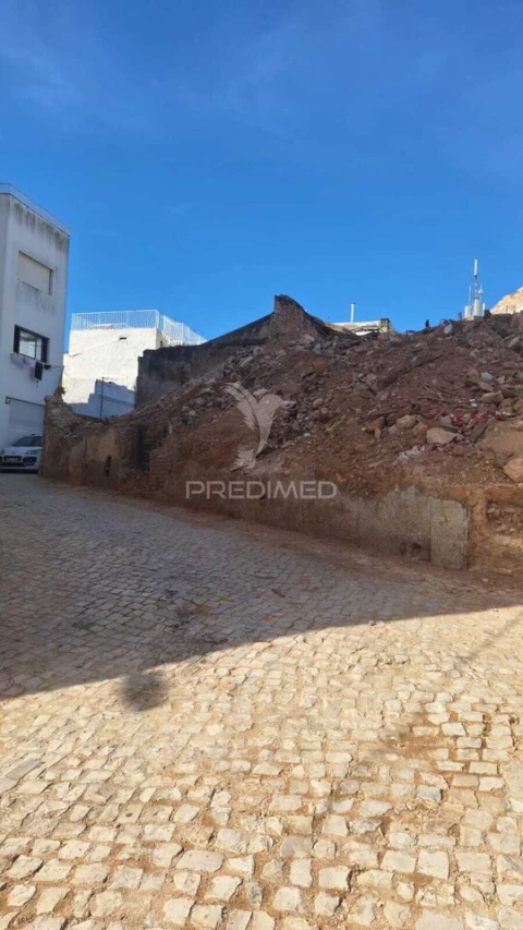 Moradia T0 para Venda em Portimão